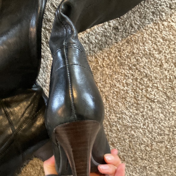 Black Leather Women’s Frye Heeled Boots - Picture 11 of 11